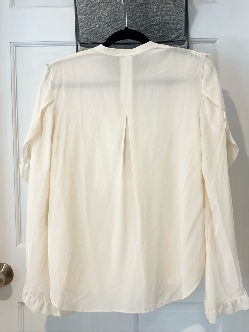 A.L.C x Barney’s Cream Mendel Silk Ruffle Blouse 8 - Picture 5 of 6